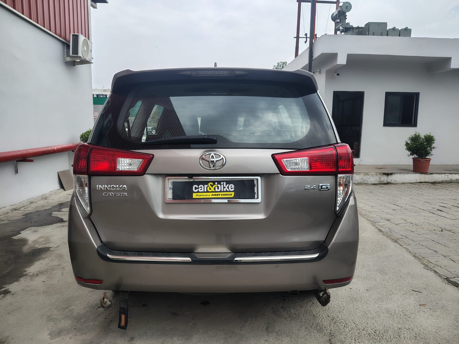 Used 2021 Toyota Innova Crysta Used 2021 Toyota Innova Crysta