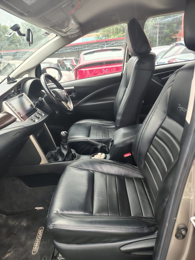 View Toyota Innova Crysta Image 13 Used Toyota Innova Crysta Image 13