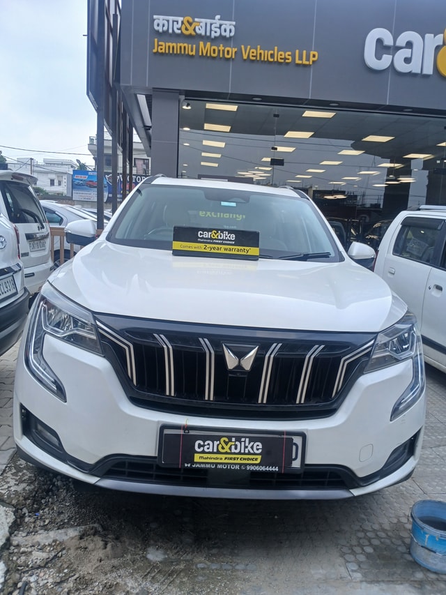 View Mahindra XUV700 Image 2 Used Mahindra XUV700 Image 2