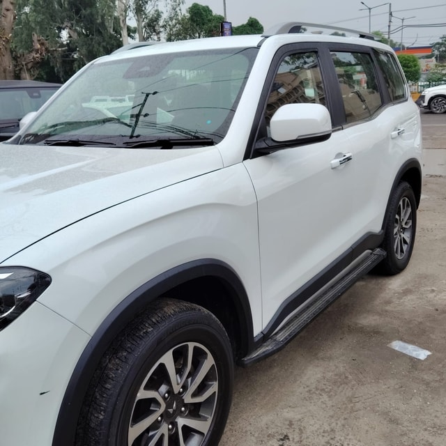 View Mahindra Scorpio-N Image 3 Used Mahindra Scorpio-N Image 3