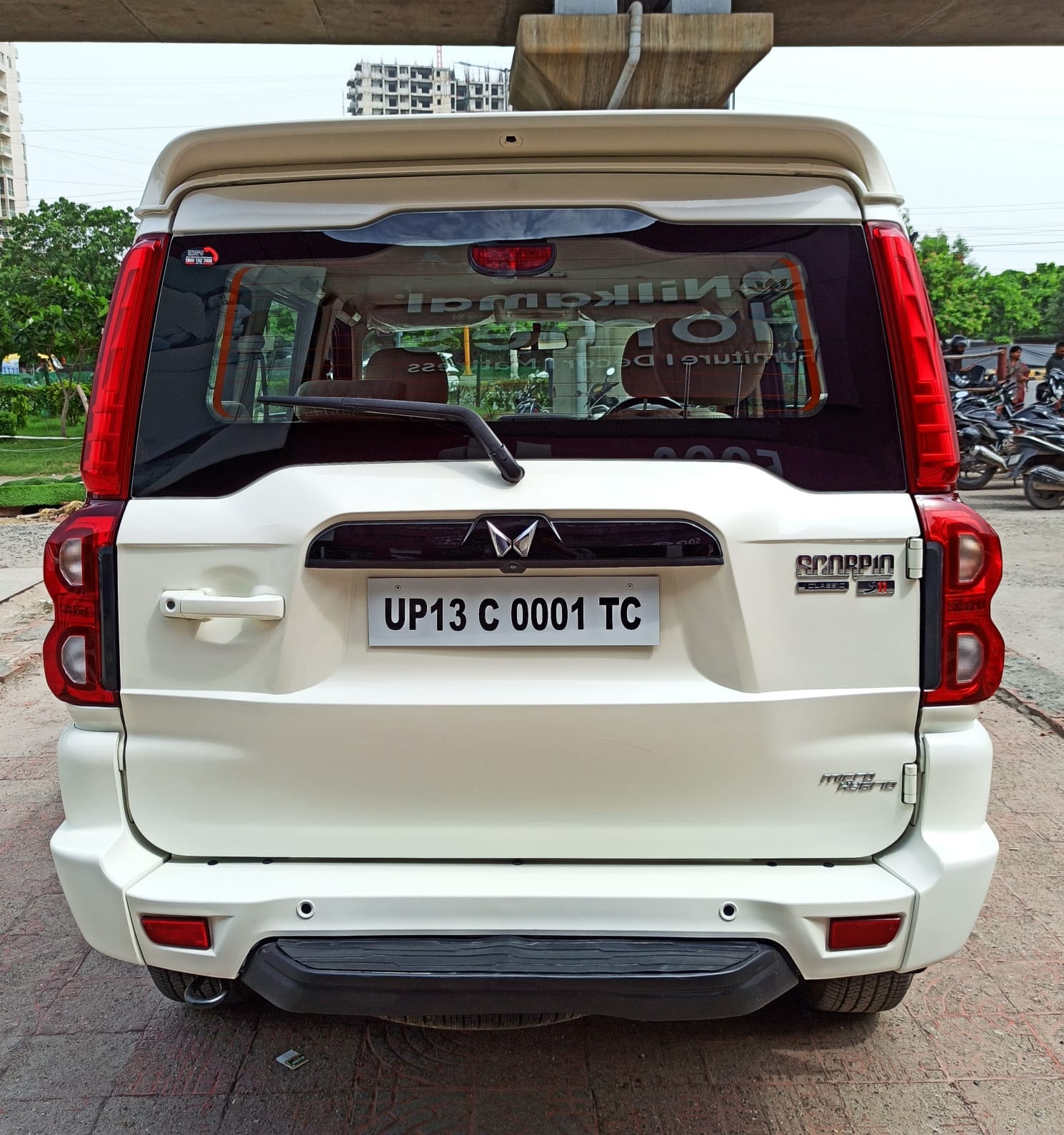 View 2022 Mahindra Scorpio S11 2WD BS IV Image 3 Used 2022 Mahindra Scorpio S11 2WD BS IV Image 3