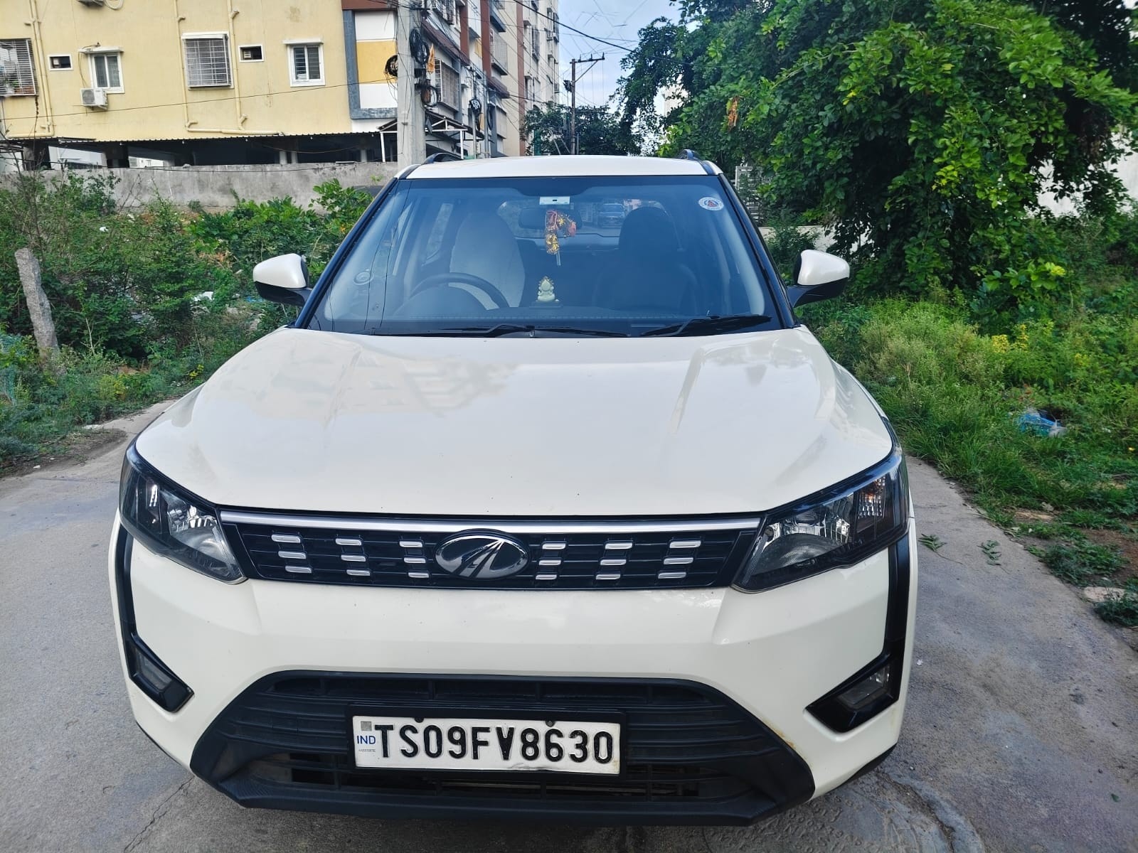 Used 2022 Mahindra XUV300 Used 2022 Mahindra XUV300