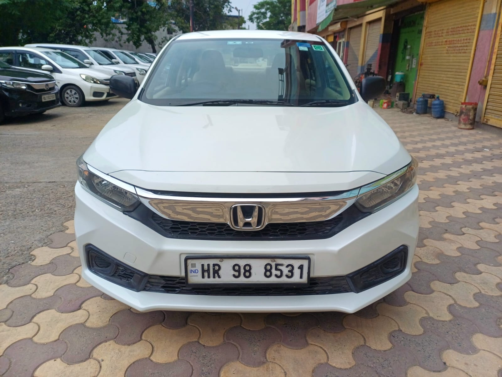 View 2020 Honda Amaze E MT Petrol Image 2 Used 2020 Honda Amaze E MT Petrol Image 2