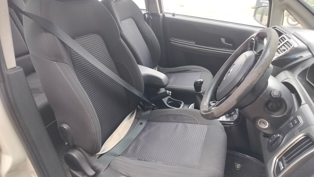 View Tata Hexa Image 3 Used Tata Hexa Image 3