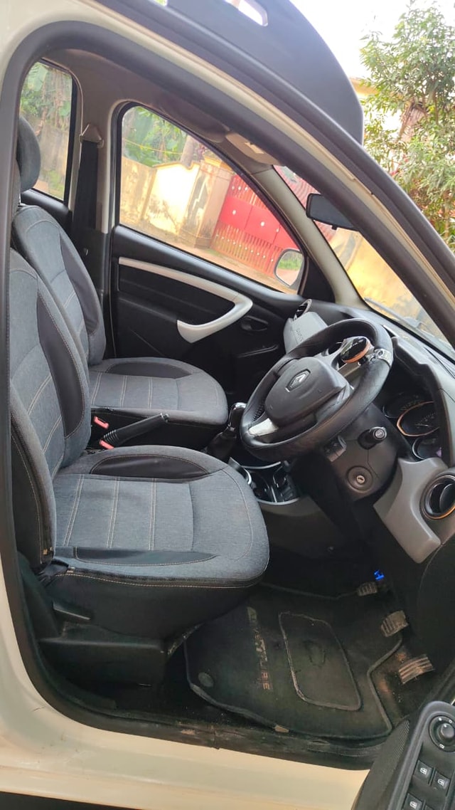 View Renault Duster Image 3 Used Renault Duster Image 3