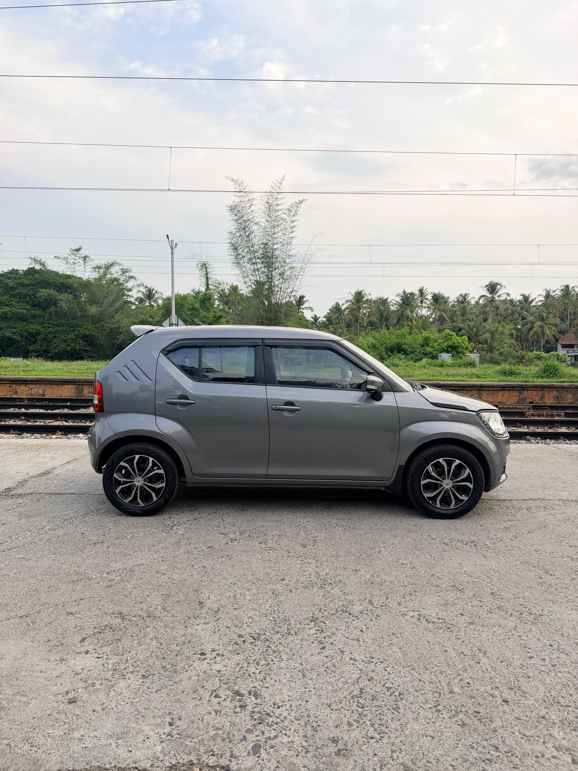 View 2019 Maruti Suzuki Ignis Delta AMT Petrol BS IV Image 4 Used 2019 Maruti Suzuki Ignis Delta AMT Petrol BS IV Image 4