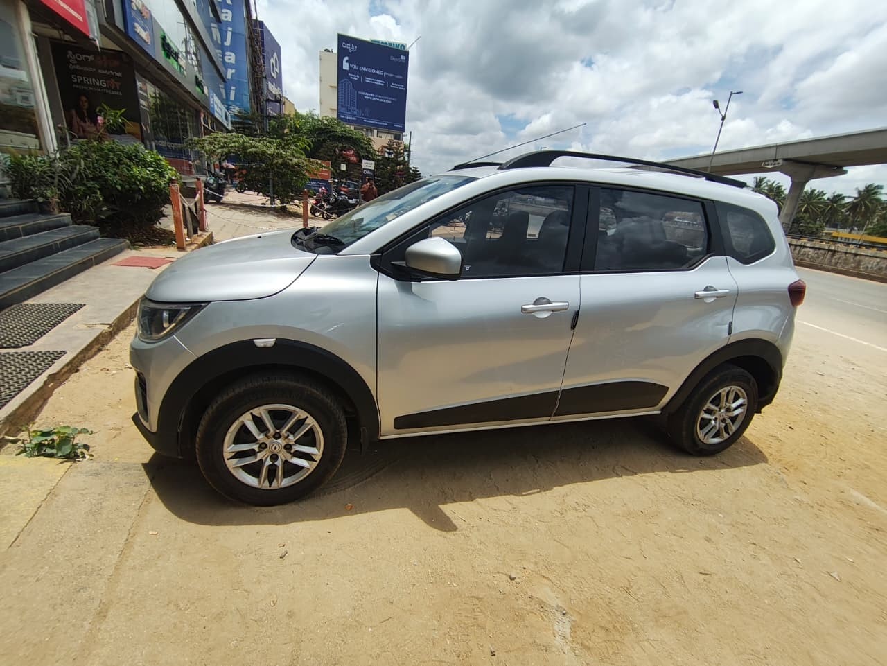 Used 2021 Renault Triber Used 2021 Renault Triber