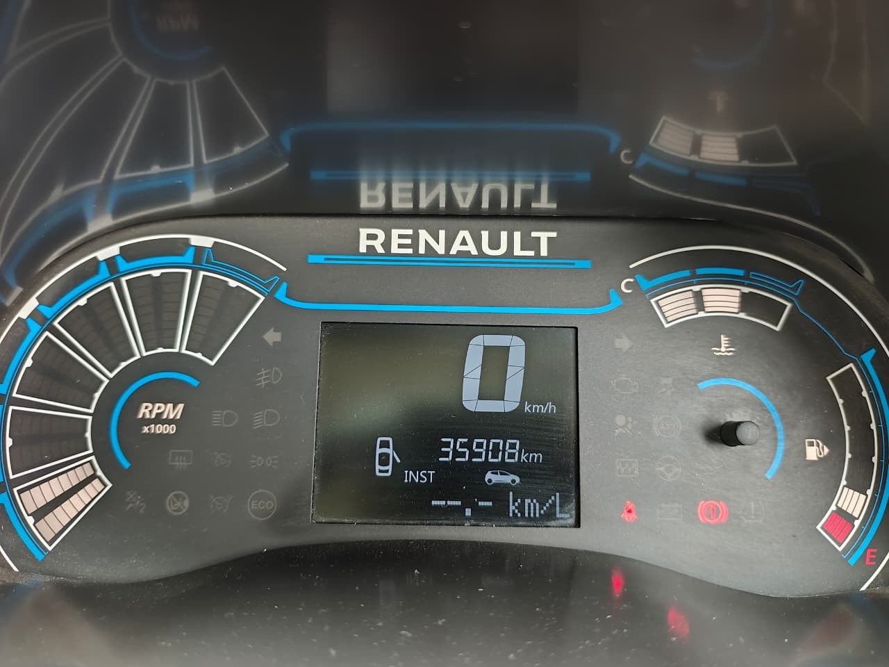 Used 2021 Renault Triber Used 2021 Renault Triber
