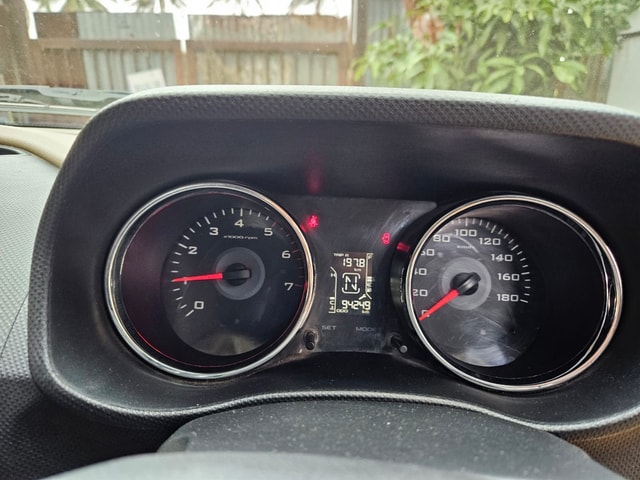 View Mahindra TUV300 Image 4 Used Mahindra TUV300 Image 4