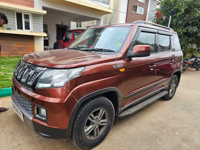 View Mahindra TUV300 Image 1 Used Mahindra TUV300 Image 1