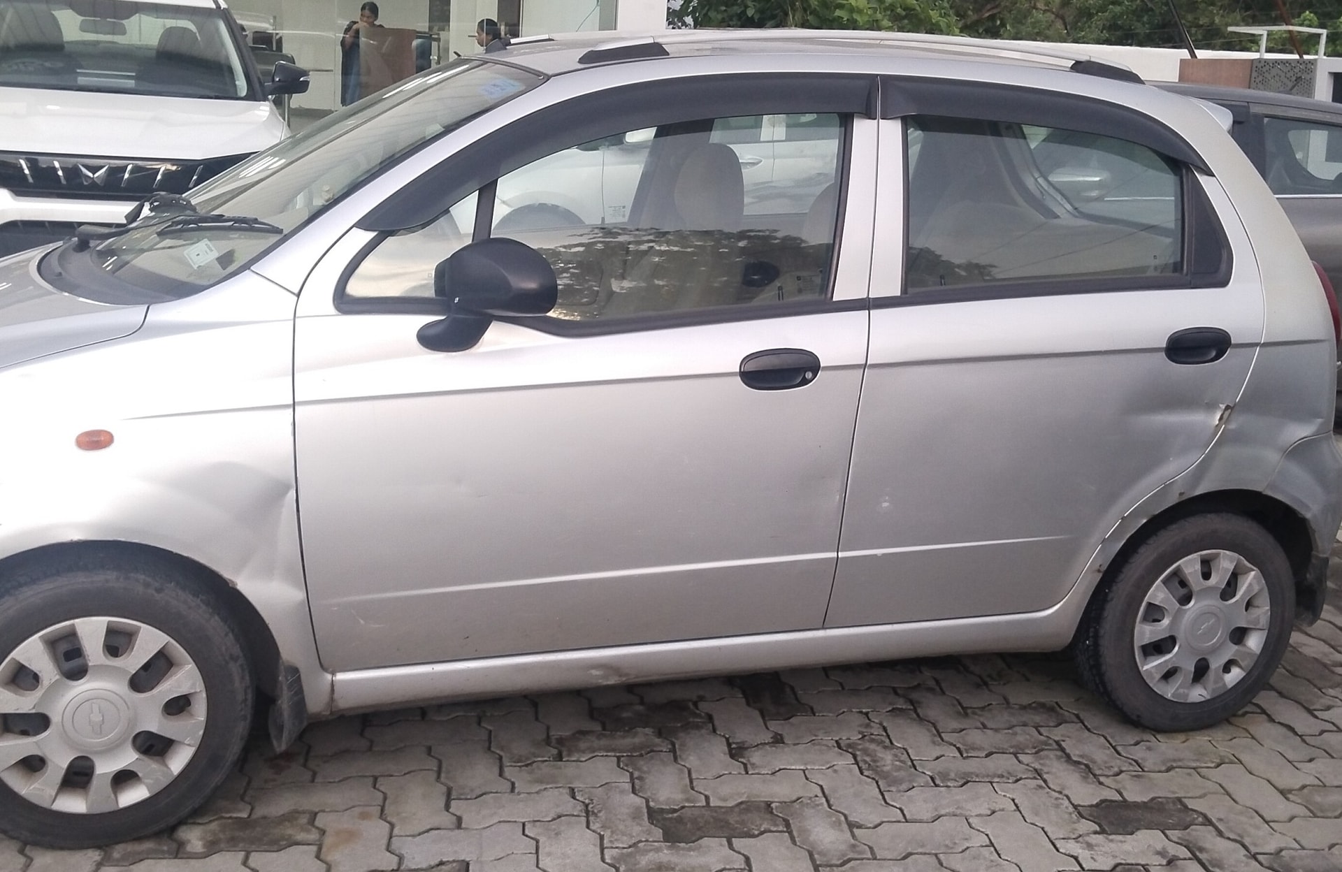 View 2011 Chevrolet Spark 1.0 LT Image 6 Used 2011 Chevrolet Spark 1.0 LT Image 6