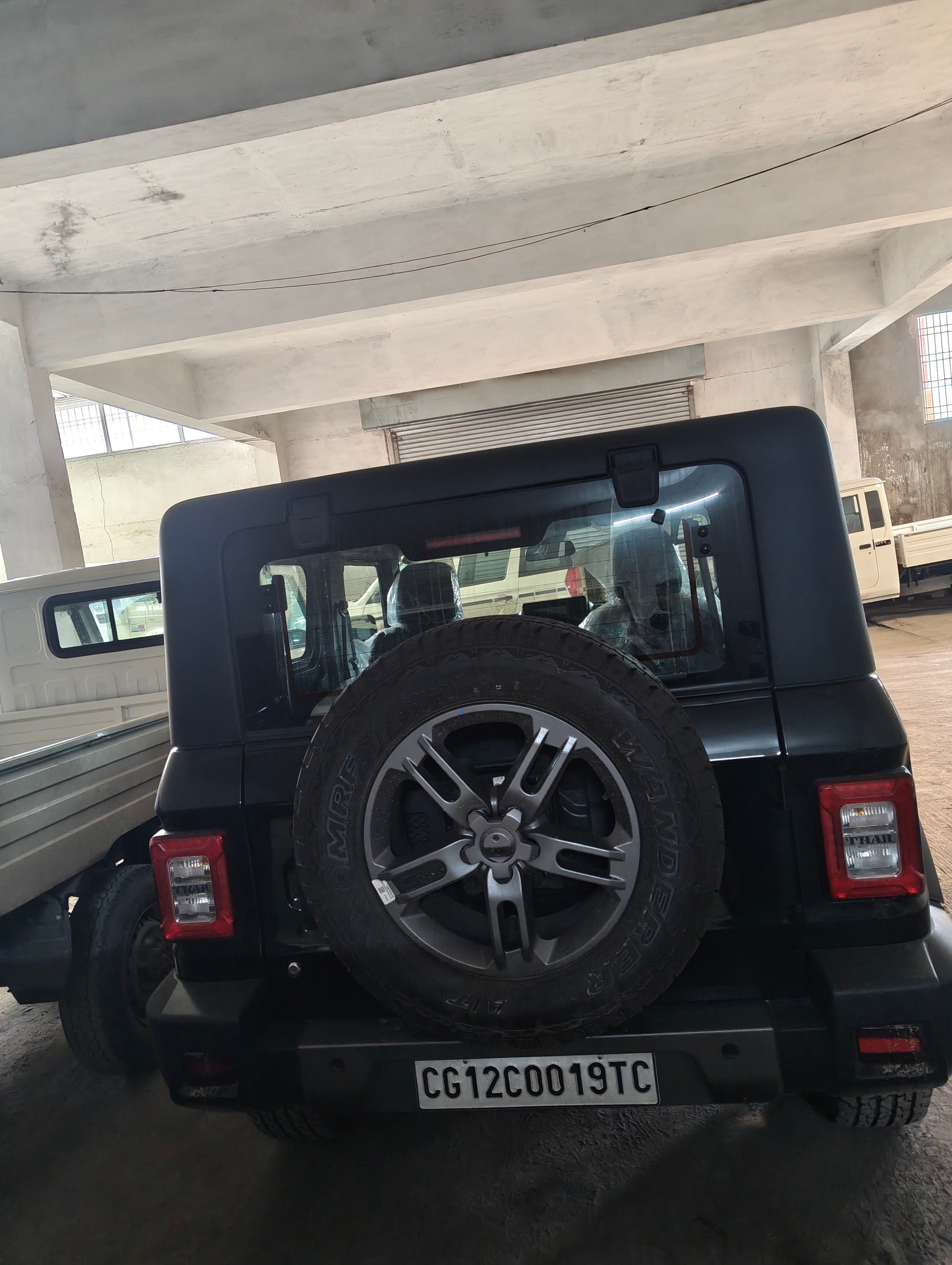 View 2025 Mahindra Thar LX Manual 4 Seater Hard Top Diesel Image 3 Used 2025 Mahindra Thar LX Manual 4 Seater Hard Top Diesel Image 3