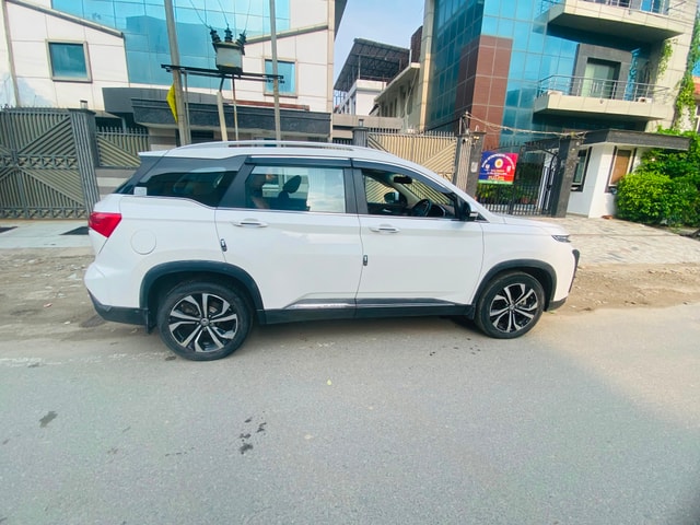 View MG Hector Plus Image 5 Used MG Hector Plus Image 5