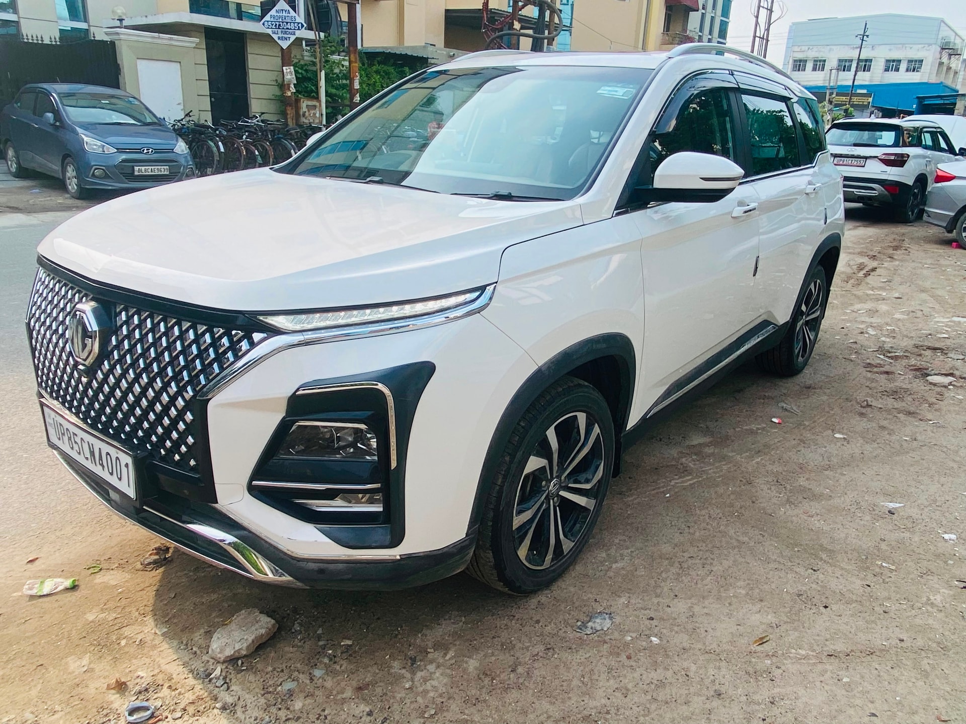 Used 2023 MG Hector Plus Used 2023 MG Hector Plus