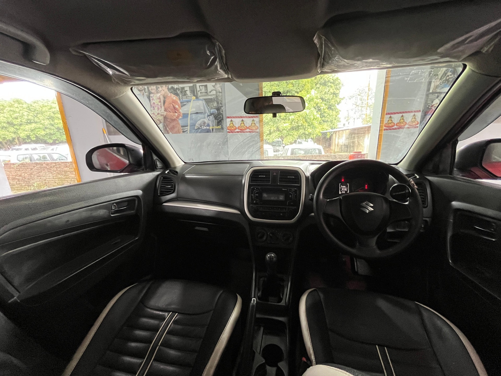 View 2016 Maruti Suzuki Vitara Brezza LDI (O) Image 15 Used 2016 Maruti Suzuki Vitara Brezza LDI (O) Image 15