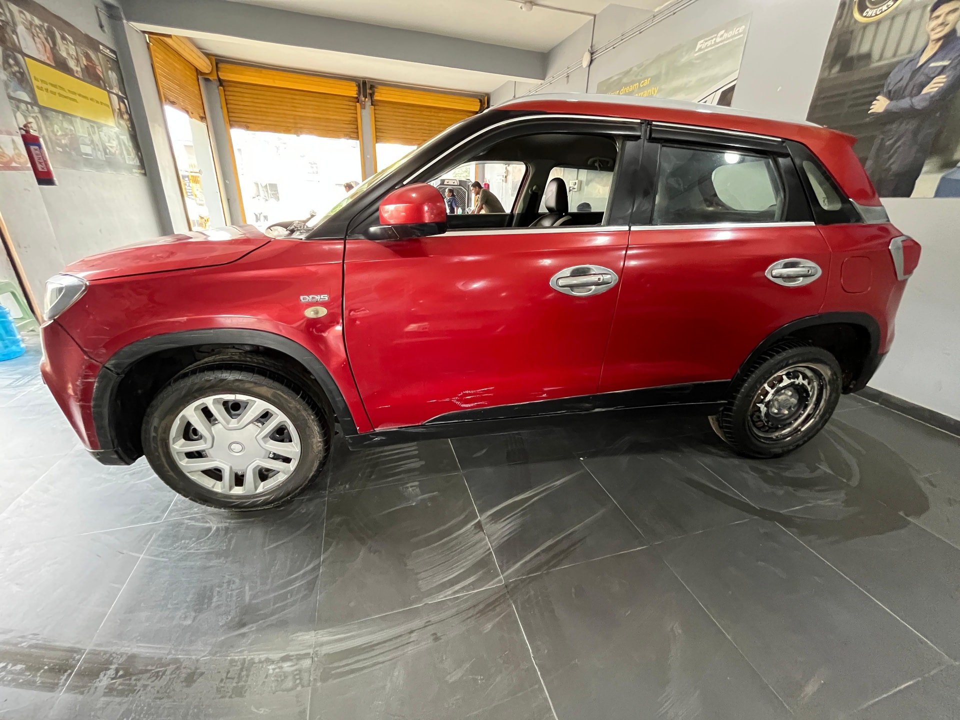 View 2016 Maruti Suzuki Vitara Brezza LDI (O) Image 17 Used 2016 Maruti Suzuki Vitara Brezza LDI (O) Image 17