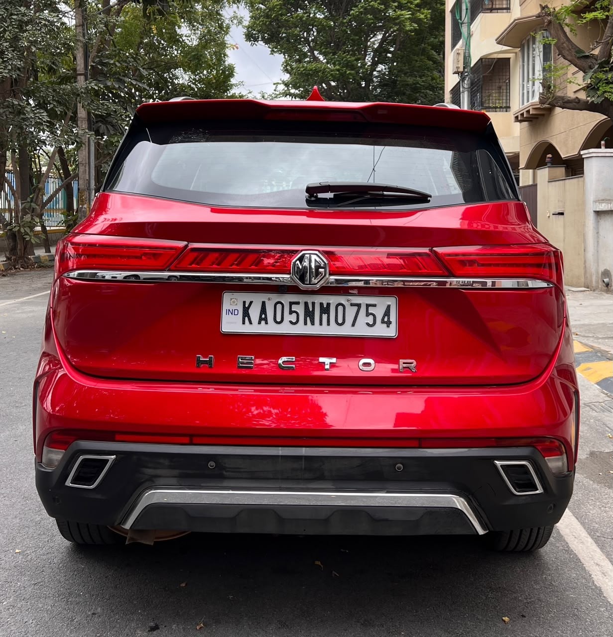 View 2024 MG Hector Sharp Pro EX CVT Petrol Image 4 Used 2024 MG Hector Sharp Pro EX CVT Petrol Image 4
