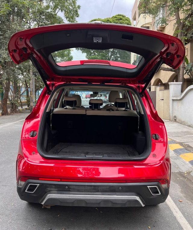 View MG Hector Image 17 Used MG Hector Image 17