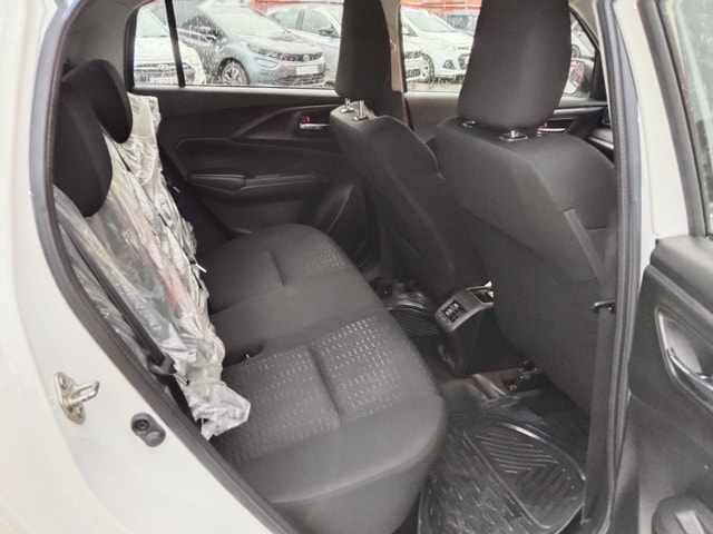View Maruti Suzuki Swift Image 15 Used Maruti Suzuki Swift Image 15