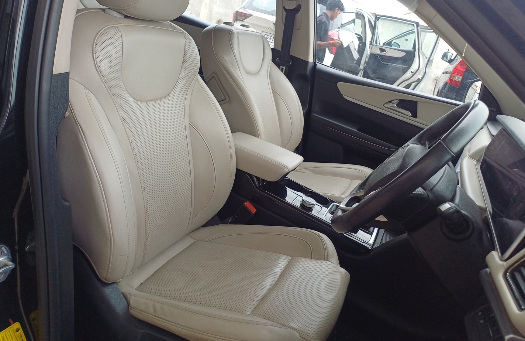 Used 2024 Mahindra XUV700 Used 2024 Mahindra XUV700