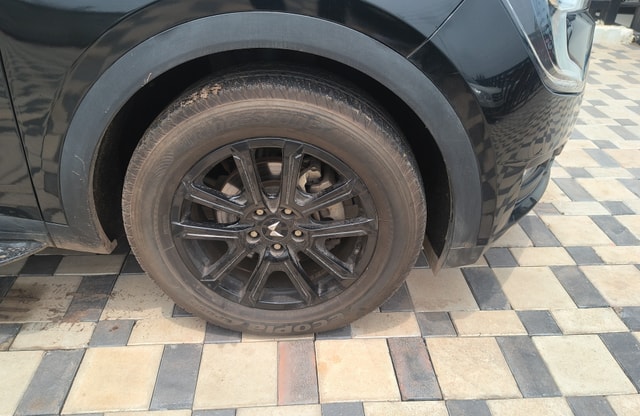 View Mahindra XUV700 Image 16 Used Mahindra XUV700 Image 16