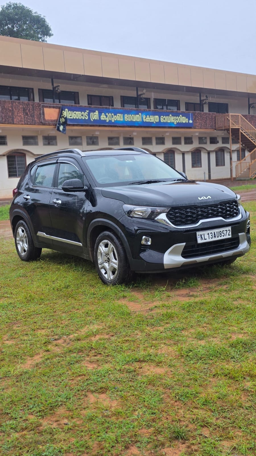 View 2022 Kia Sonet HTK Plus Diesel Image 12 Used 2022 Kia Sonet HTK Plus Diesel Image 12