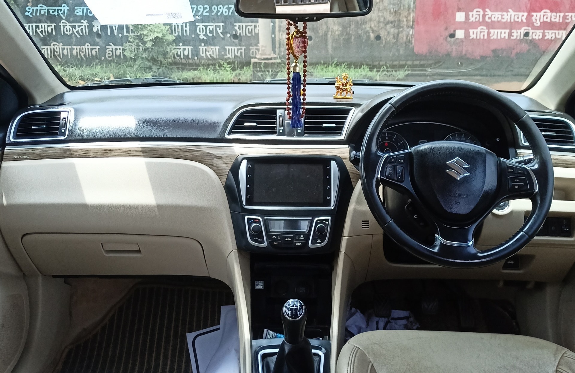 View 2021 Maruti Suzuki Ciaz Alpha Petrol Image 9 Used 2021 Maruti Suzuki Ciaz Alpha Petrol Image 9