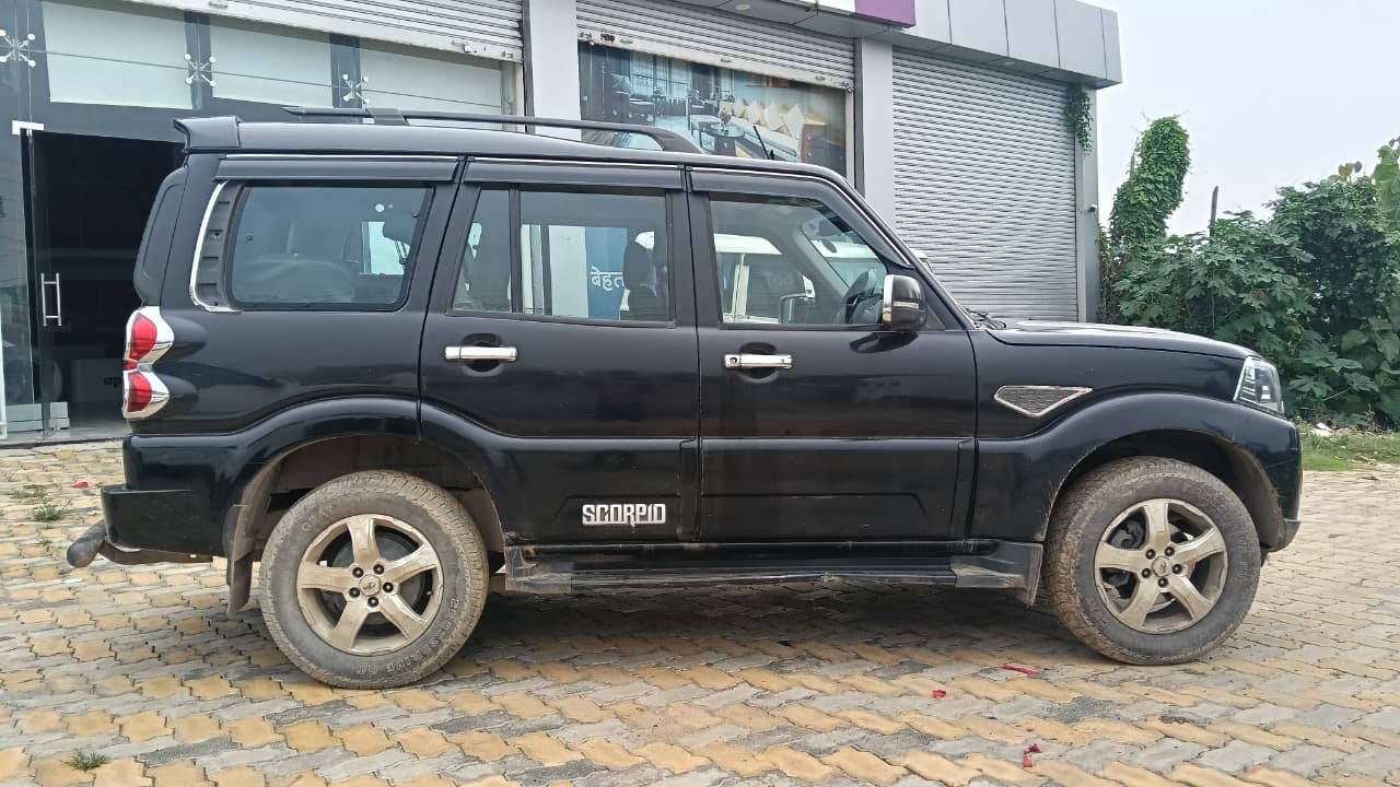 View 2019 Mahindra Scorpio S9 2WD 7 STR BS IV Image 5 Used 2019 Mahindra Scorpio S9 2WD 7 STR BS IV Image 5