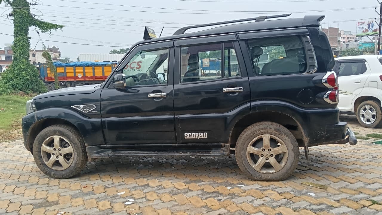 View 2019 Mahindra Scorpio S9 2WD 7 STR BS IV Image 4 Used 2019 Mahindra Scorpio S9 2WD 7 STR BS IV Image 4