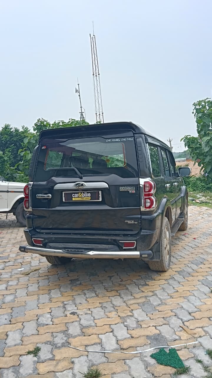 View 2019 Mahindra Scorpio S9 2WD 7 STR BS IV Image 8 Used 2019 Mahindra Scorpio S9 2WD 7 STR BS IV Image 8