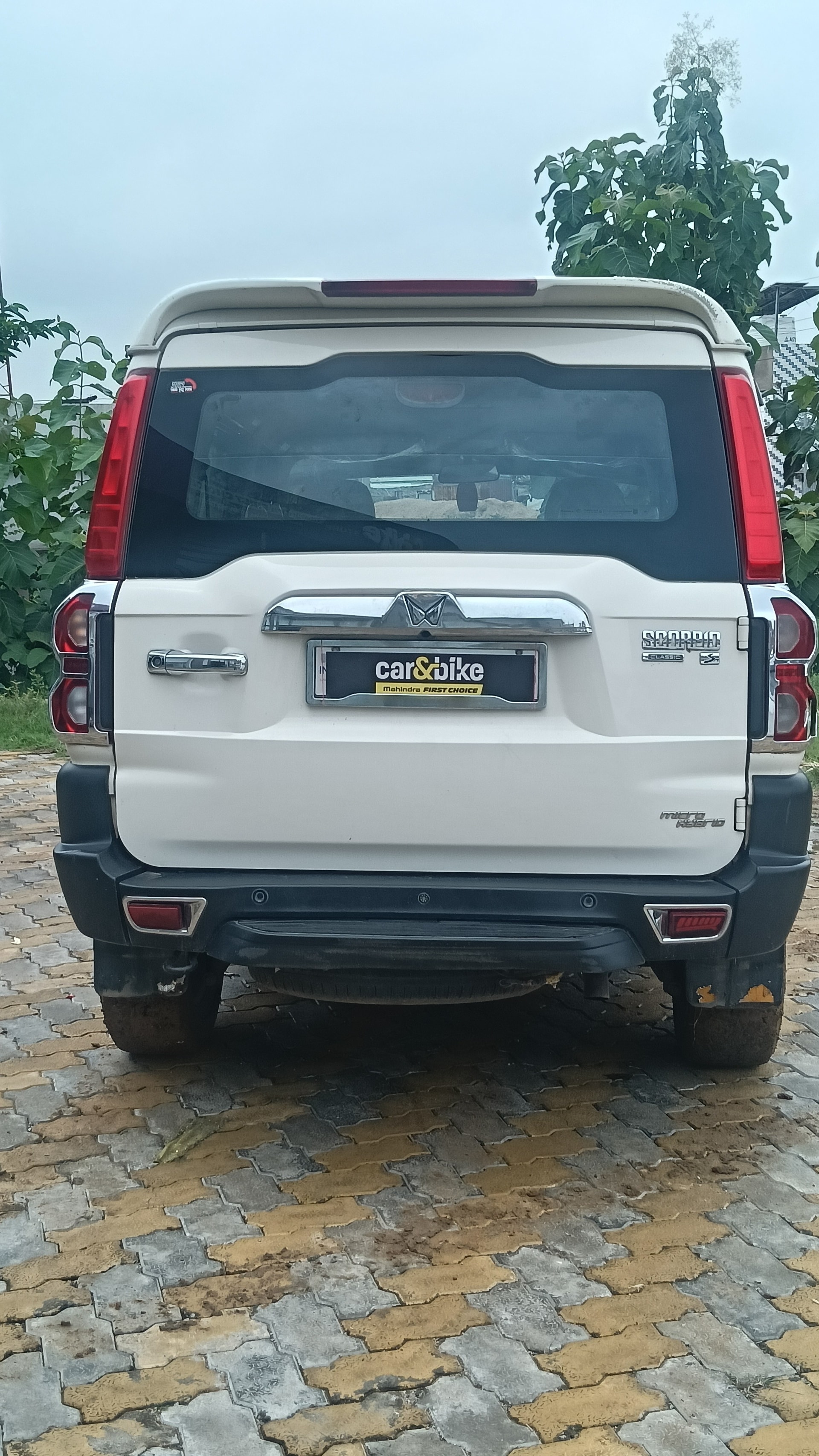 View 2022 Mahindra Scorpio Classic S 7 Seater Image 4 Used 2022 Mahindra Scorpio Classic S 7 Seater Image 4