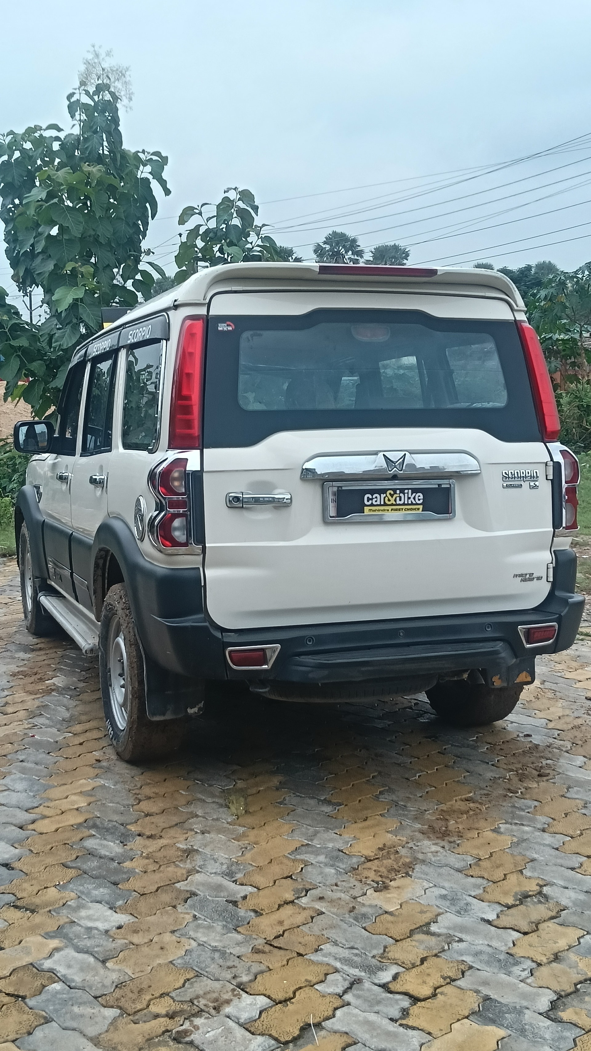 View 2022 Mahindra Scorpio Classic S 7 Seater Image 10 Used 2022 Mahindra Scorpio Classic S 7 Seater Image 10