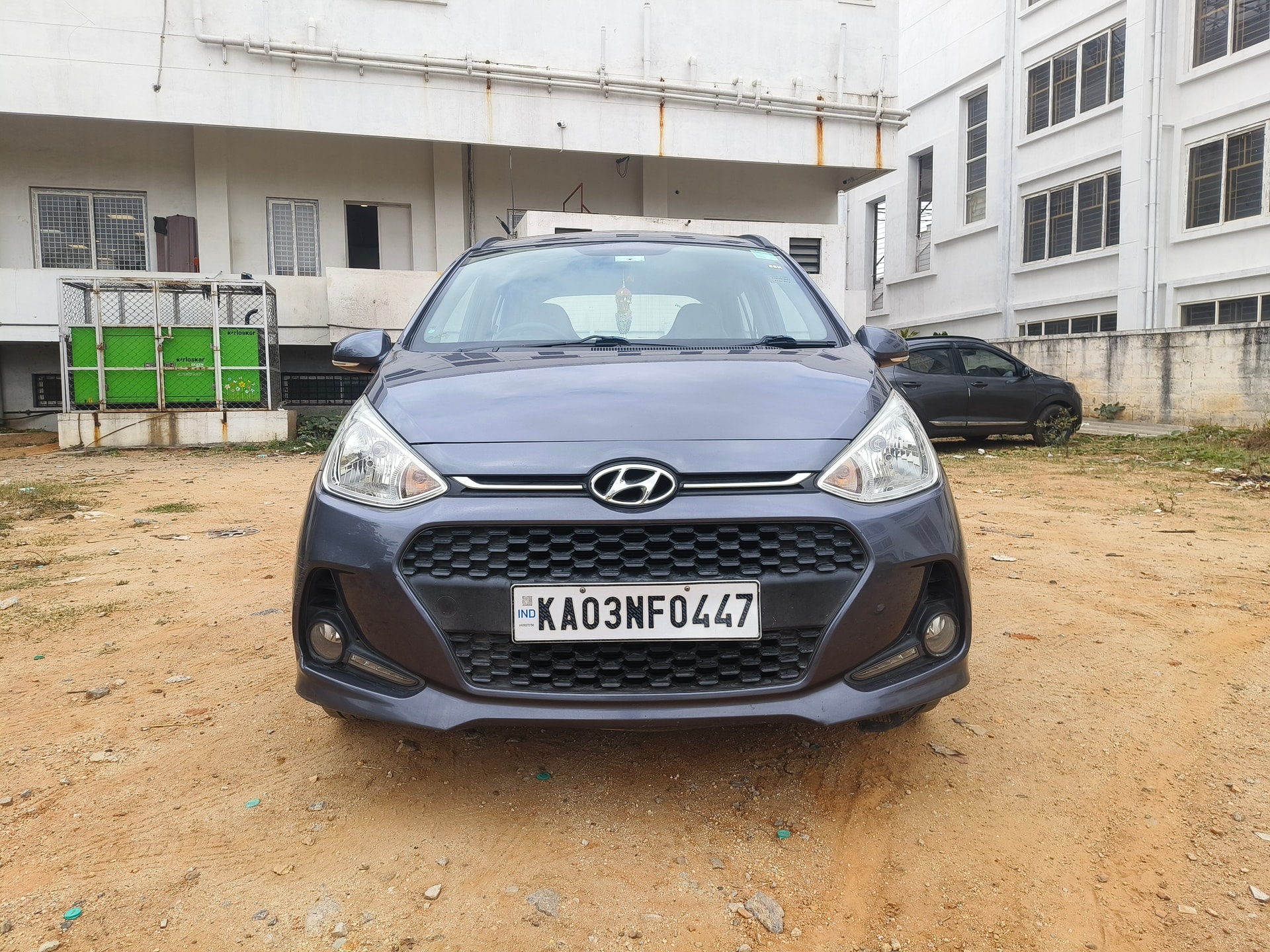 View 2019 Hyundai Grand i10 1.2 Sportz AT Petrol Image 2 Used 2019 Hyundai Grand i10 1.2 Sportz AT Petrol Image 2