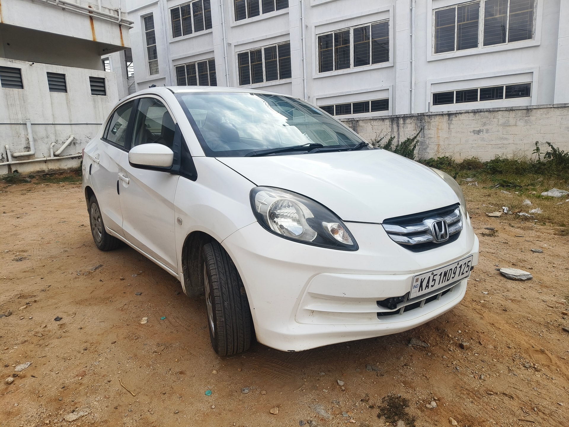View 2013 Honda Amaze 1.2 EX i-VTEC Image 12 Used 2013 Honda Amaze 1.2 EX i-VTEC Image 12