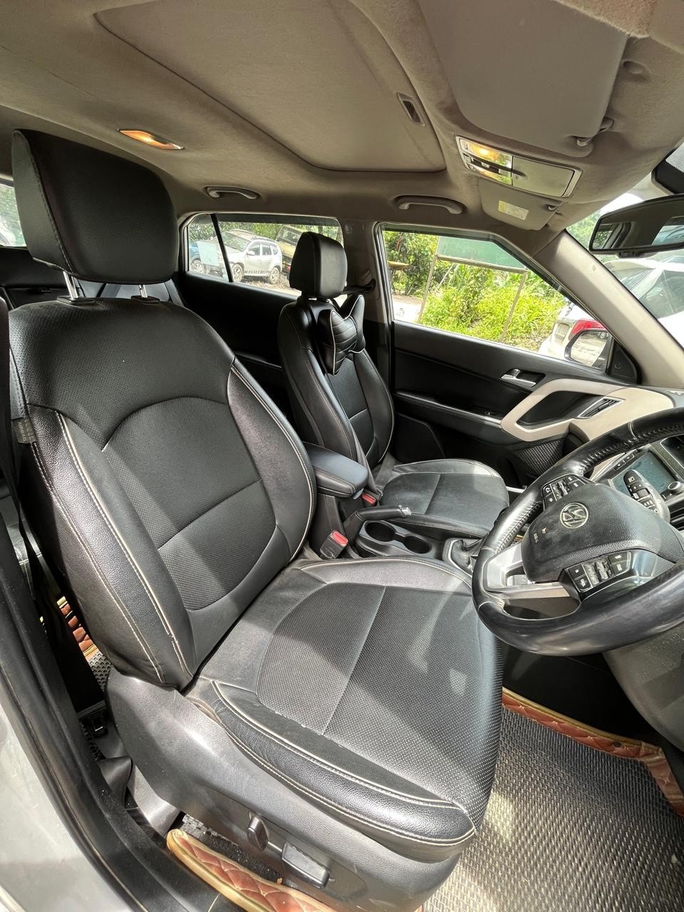 View 2018 Hyundai Creta SX 1.6 Petrol Image 2 Used 2018 Hyundai Creta SX 1.6 Petrol Image 2