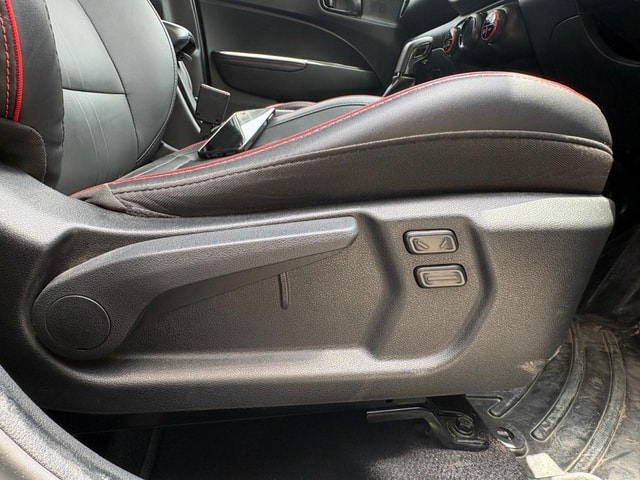 View Hyundai Venue N Line Image 15 Used Hyundai Venue N Line Image 15