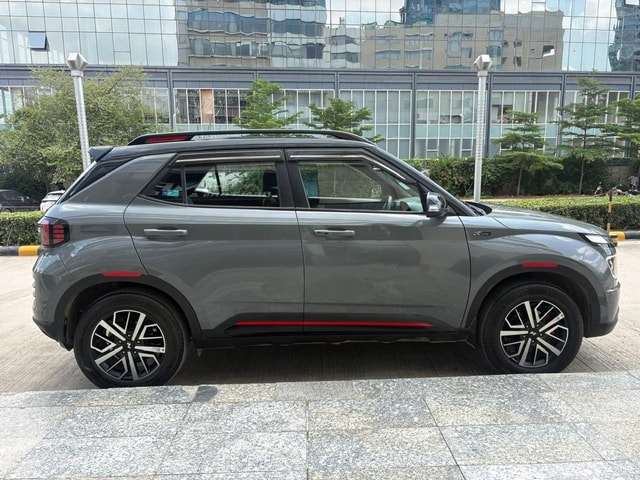 View Hyundai Venue N Line Image 8 Used Hyundai Venue N Line Image 8