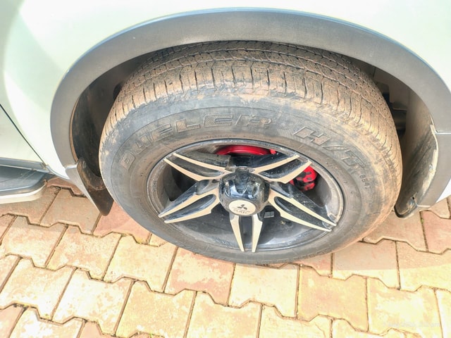 View Mahindra XUV500 Image 14 Used Mahindra XUV500 Image 14