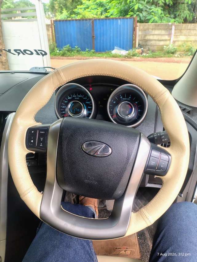 View Mahindra XUV500 Image 11 Used Mahindra XUV500 Image 11