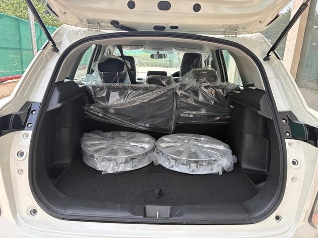 View Toyota Urban Cruiser Hyryder Image 17 Used Toyota Urban Cruiser Hyryder Image 17