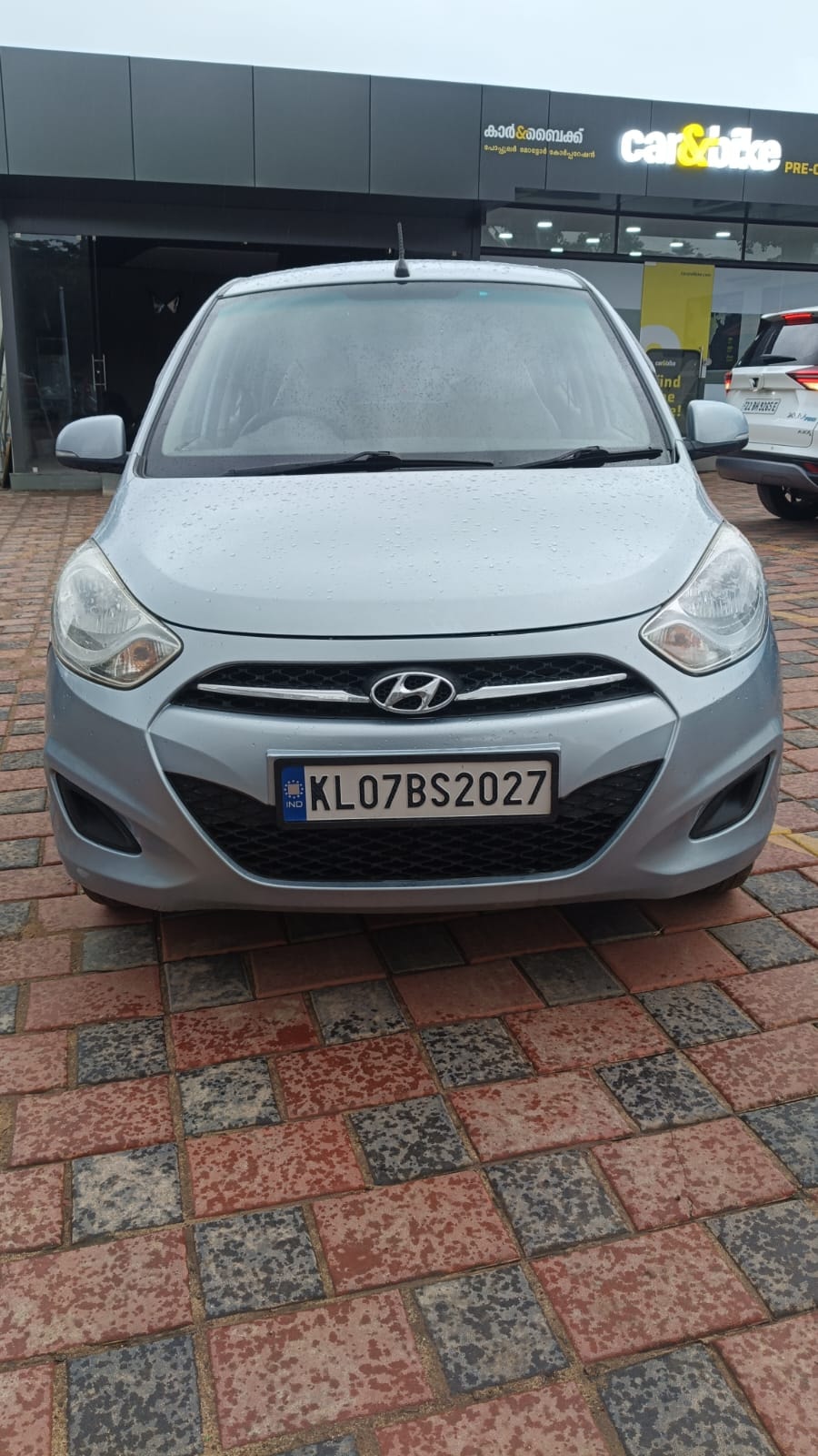 View 2011 Hyundai i10 1.2 Sportz AT Image 2 Used 2011 Hyundai i10 1.2 Sportz AT Image 2