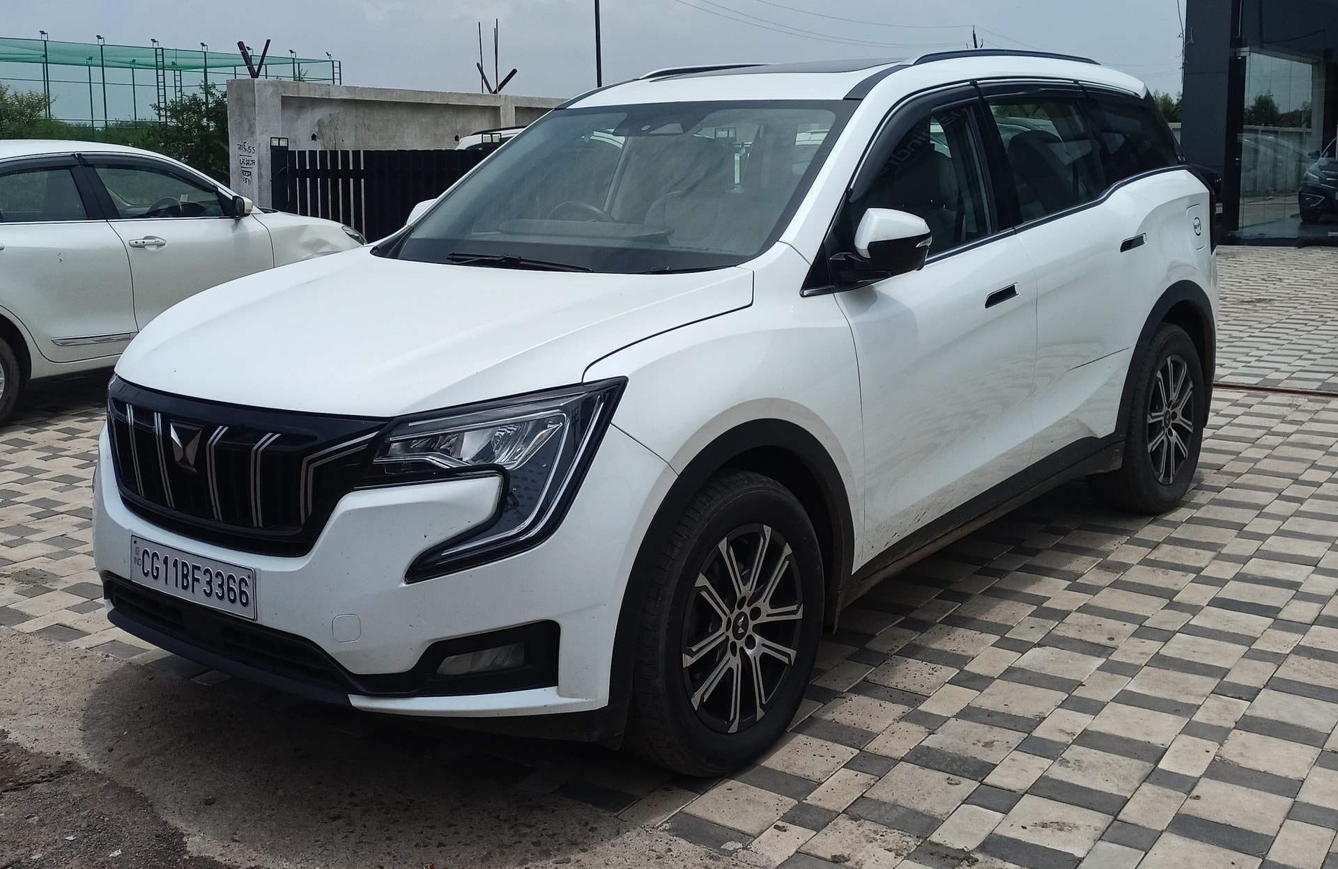Used 2022 Mahindra XUV700 Used 2022 Mahindra XUV700