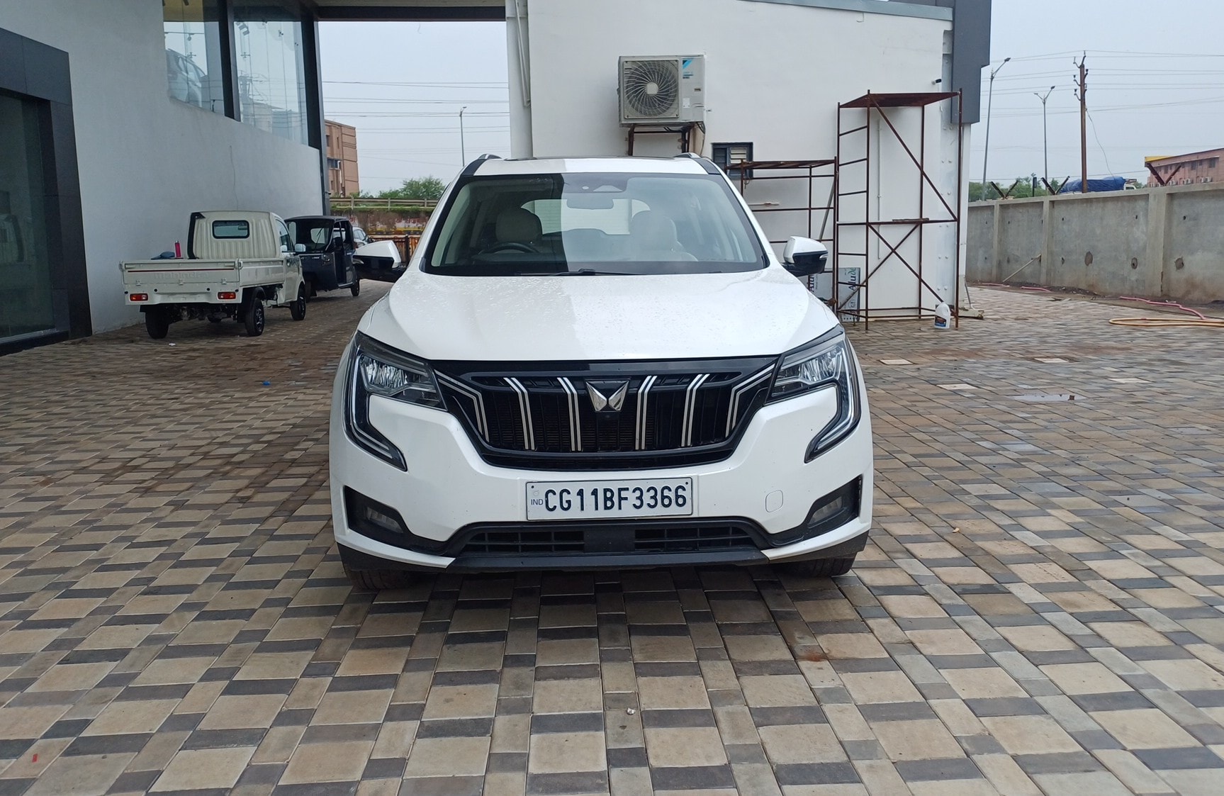 Used 2022 Mahindra XUV700 Used 2022 Mahindra XUV700