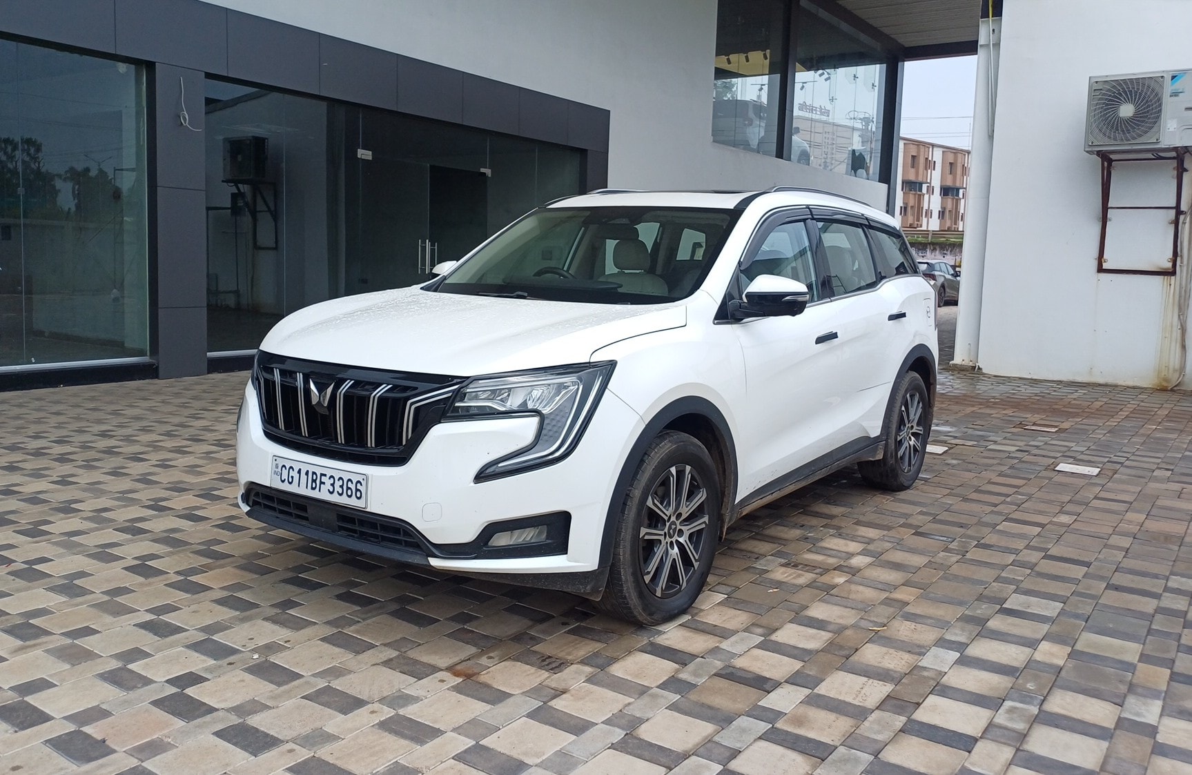 Used 2022 Mahindra XUV700 Used 2022 Mahindra XUV700