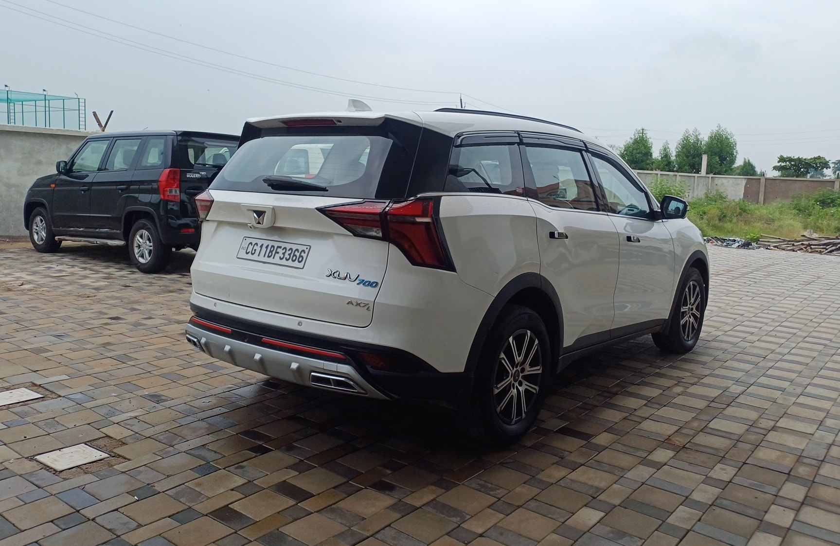Used 2022 Mahindra XUV700 Used 2022 Mahindra XUV700