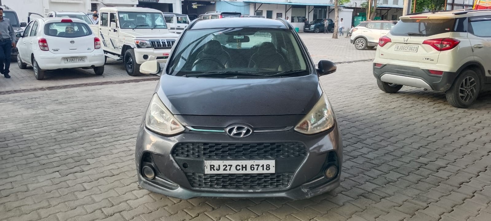 View 2019 Hyundai Grand i10 1.2 Sportz Petrol BS IV Image 2 Used 2019 Hyundai Grand i10 1.2 Sportz Petrol BS IV Image 2