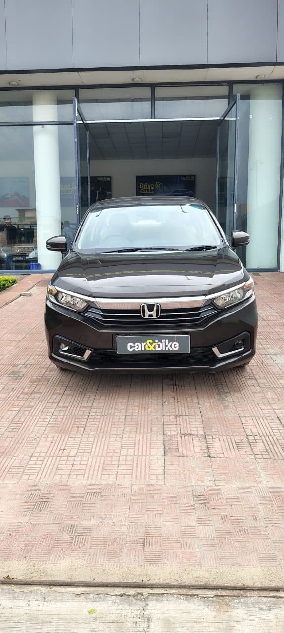 View 2022 Honda Amaze S MT Petrol Image 2 Used 2022 Honda Amaze S MT Petrol Image 2