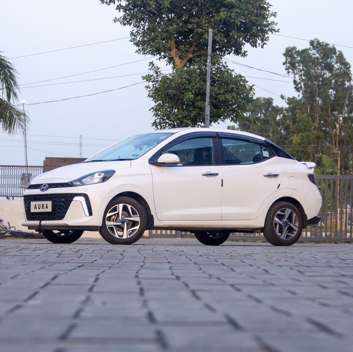 Used 2025 Hyundai Aura Used 2025 Hyundai Aura