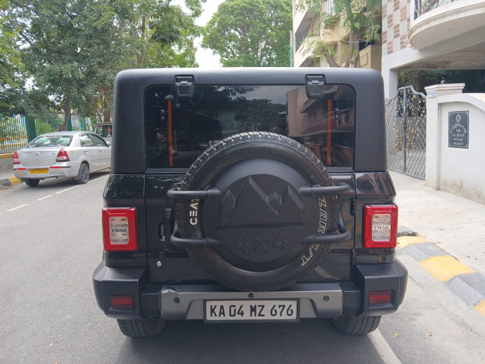 View 2021 Mahindra Thar LX Manual 4 Seater Hard Top Diesel Image 3 Used 2021 Mahindra Thar LX Manual 4 Seater Hard Top Diesel Image 3