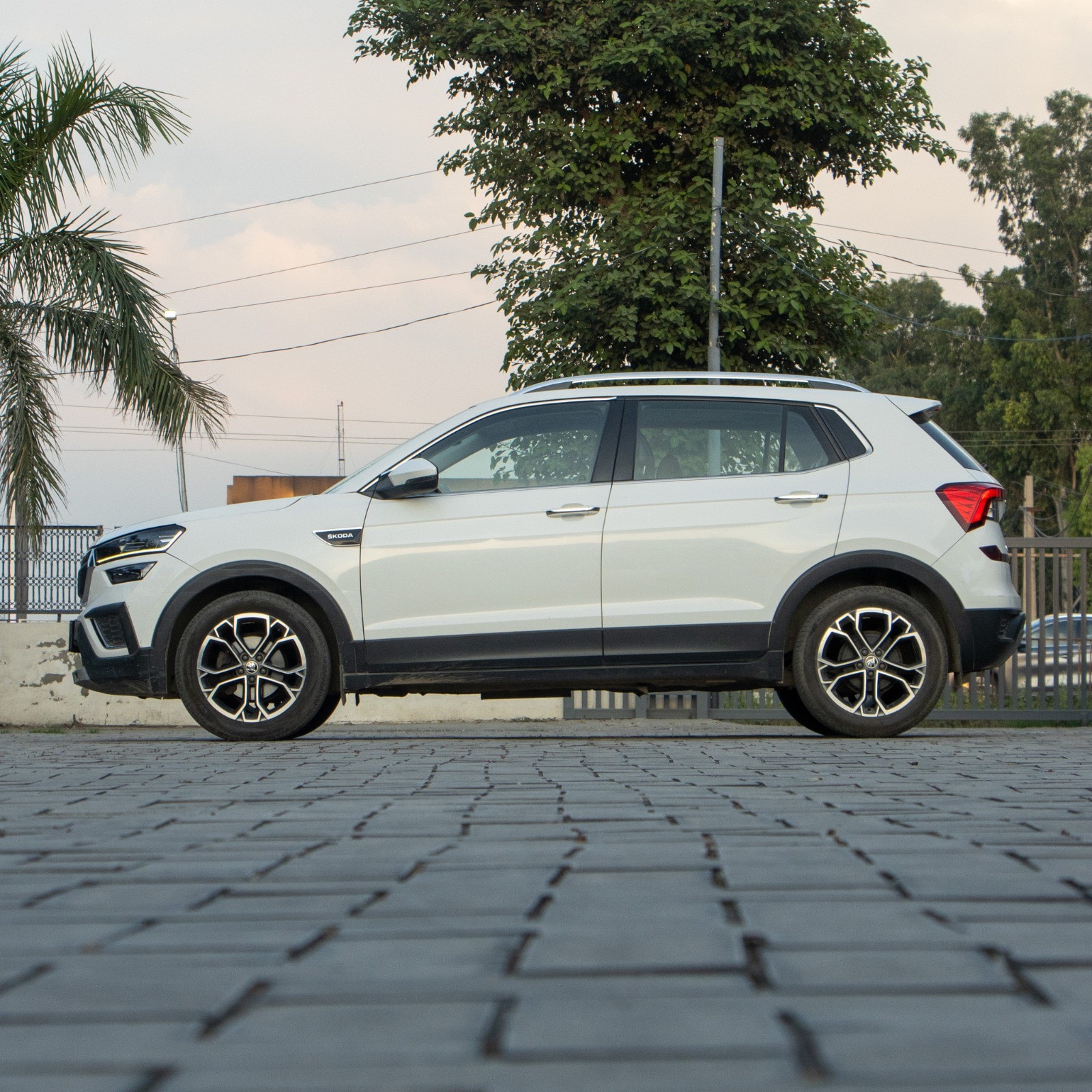 View 2021 Skoda Kushaq Style 1.0 TSI AT Image 4 Used 2021 Skoda Kushaq Style 1.0 TSI AT Image 4